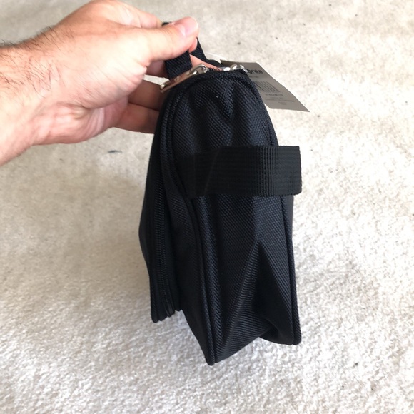 NWT Samsonite small travel bag - Picture 6 of 9